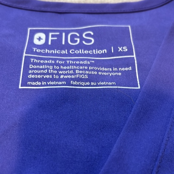 Figs scrubs in amethyst - Picture 5 of 6